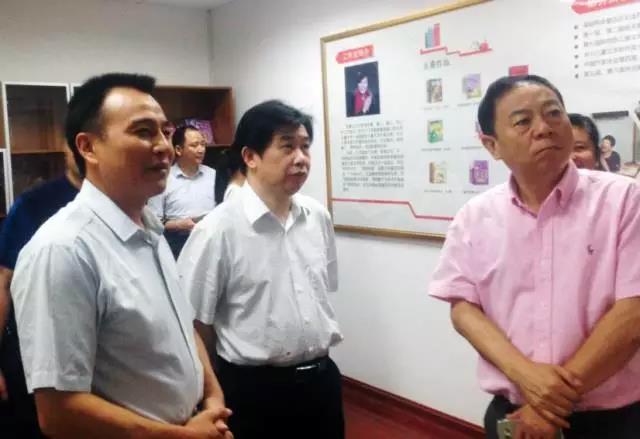 湖南省统战部、省工商联、省驻广州办领导莅临湖南漫联卡通参观指导